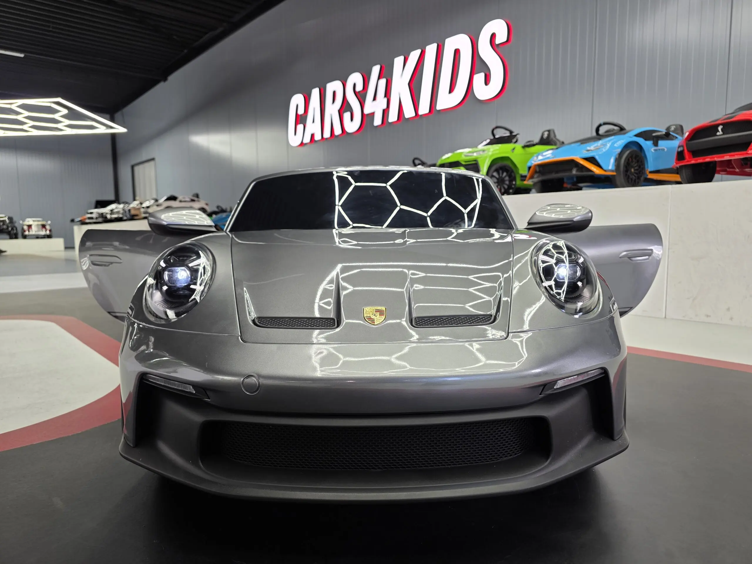 Porsche 911 GT3 – 24V metallic grijs met MP4 - Afbeelding 3