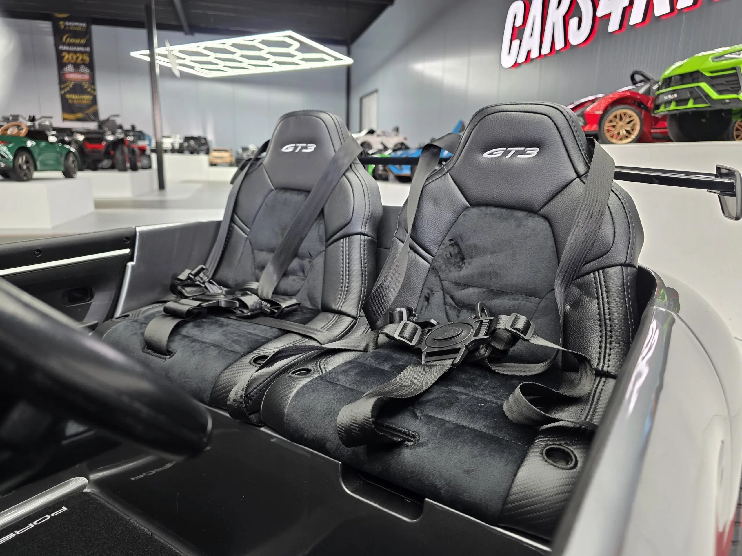 Porsche 911 GT3 – 24V metallic grijs met MP4 - Afbeelding 7